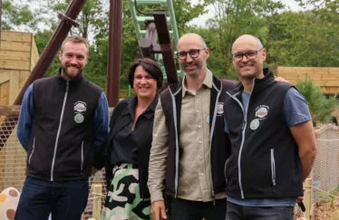 Inauguration Jeepo dino la Récré des 3 Curés à Brest. Arnaud Bonnefoy, Nadine Bonnefoy, Emmanuel Bonnefoy, Kevin Bonnefoy